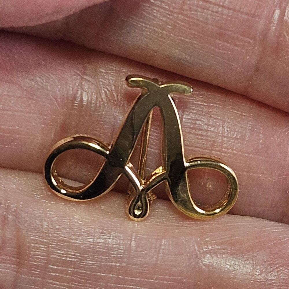 Vintage Avon Lady Award Gold Tone Initial Letter "A" Classic Pin Brooch